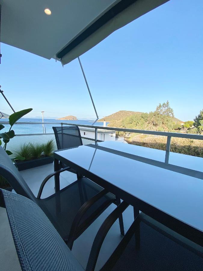 Kalivia Thorikou Seafront Apartment By C2C Architects מראה חיצוני תמונה